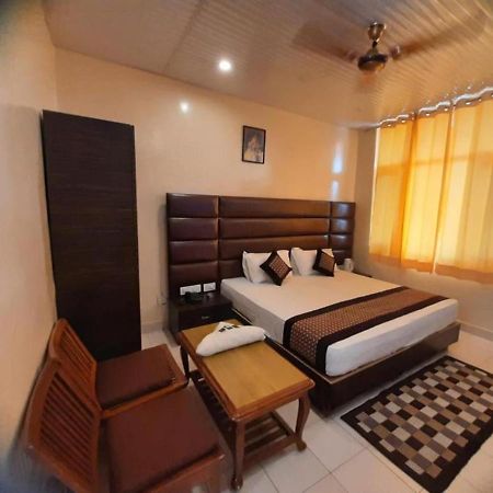 Pops Resort Palampur Luaran gambar