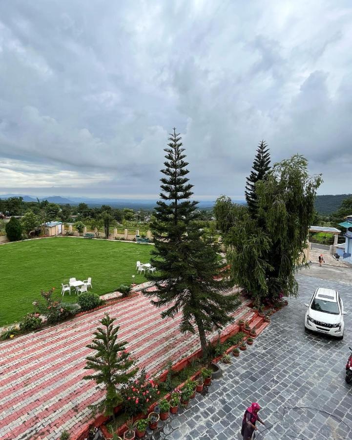 Pops Resort Palampur Luaran gambar