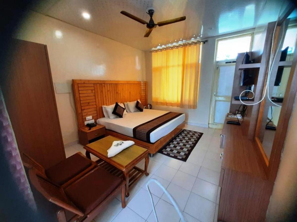 Pops Resort Palampur Luaran gambar