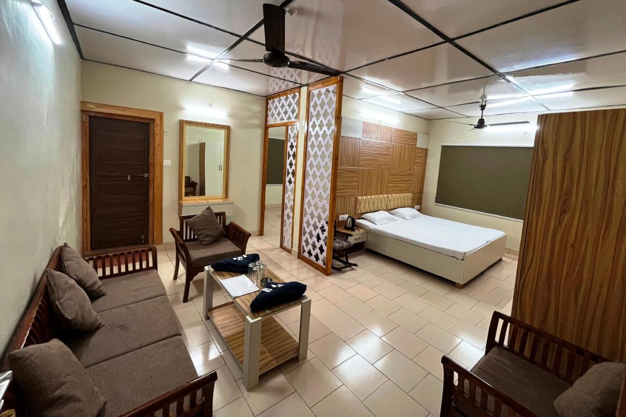 Pops Resort Palampur Luaran gambar
