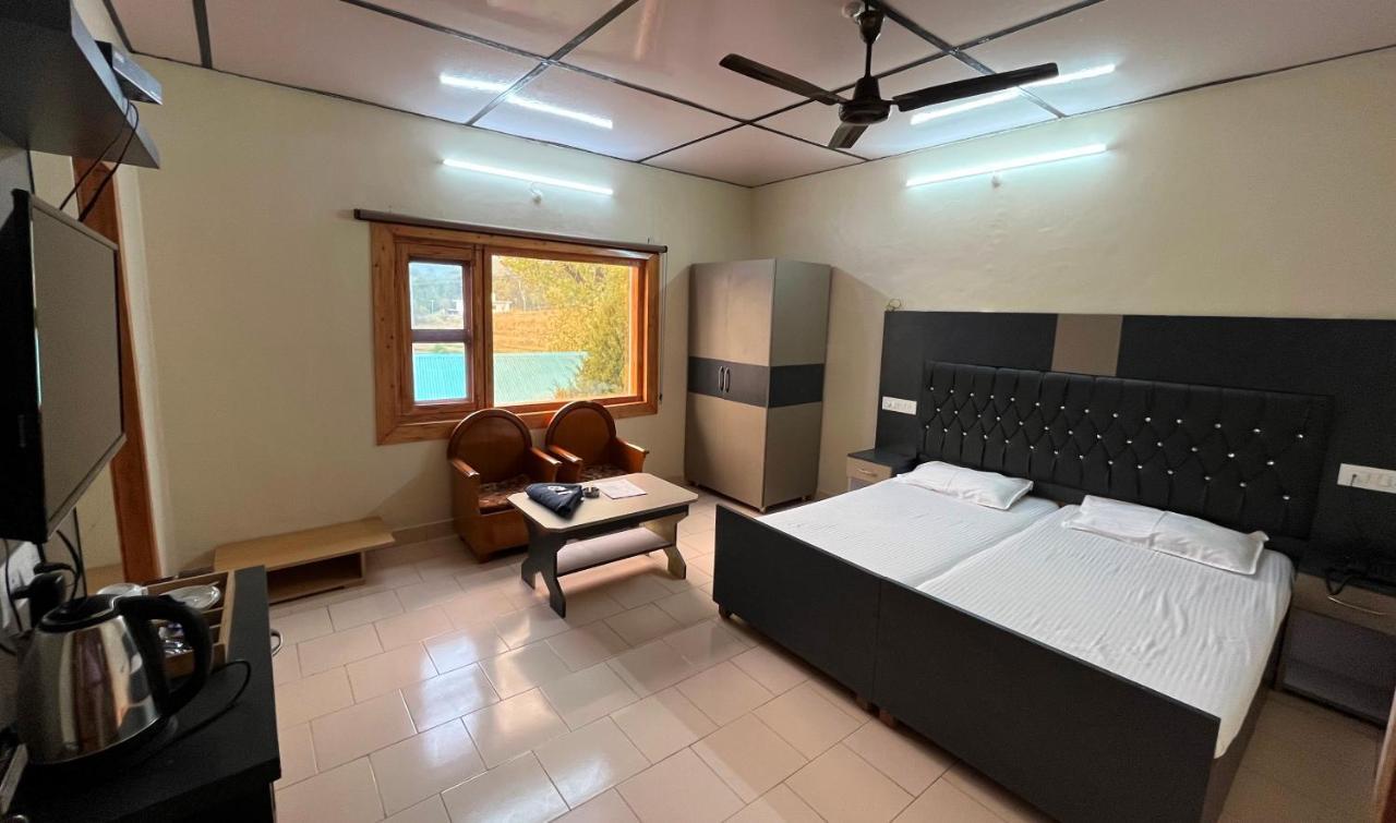 Pops Resort Palampur Luaran gambar