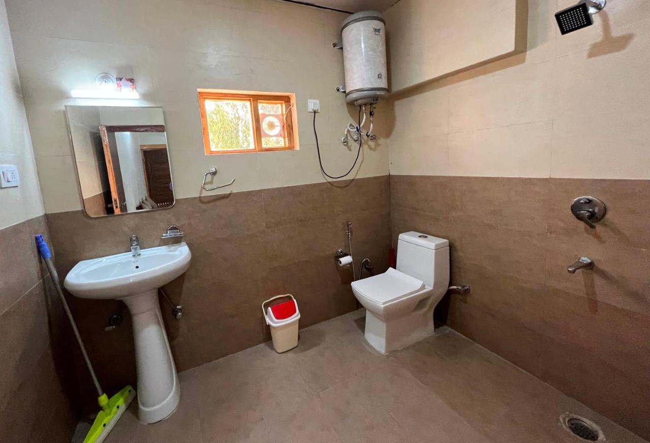 Pops Resort Palampur Luaran gambar
