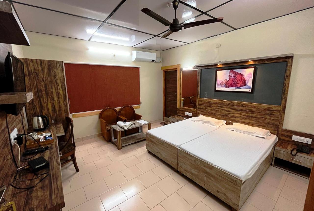 Pops Resort Palampur Luaran gambar