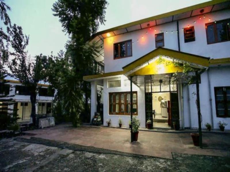 Pops Resort Palampur Luaran gambar