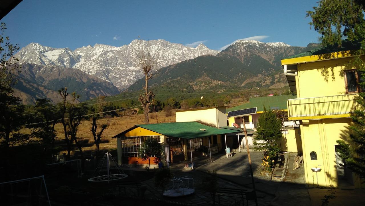 Pops Resort Palampur Luaran gambar