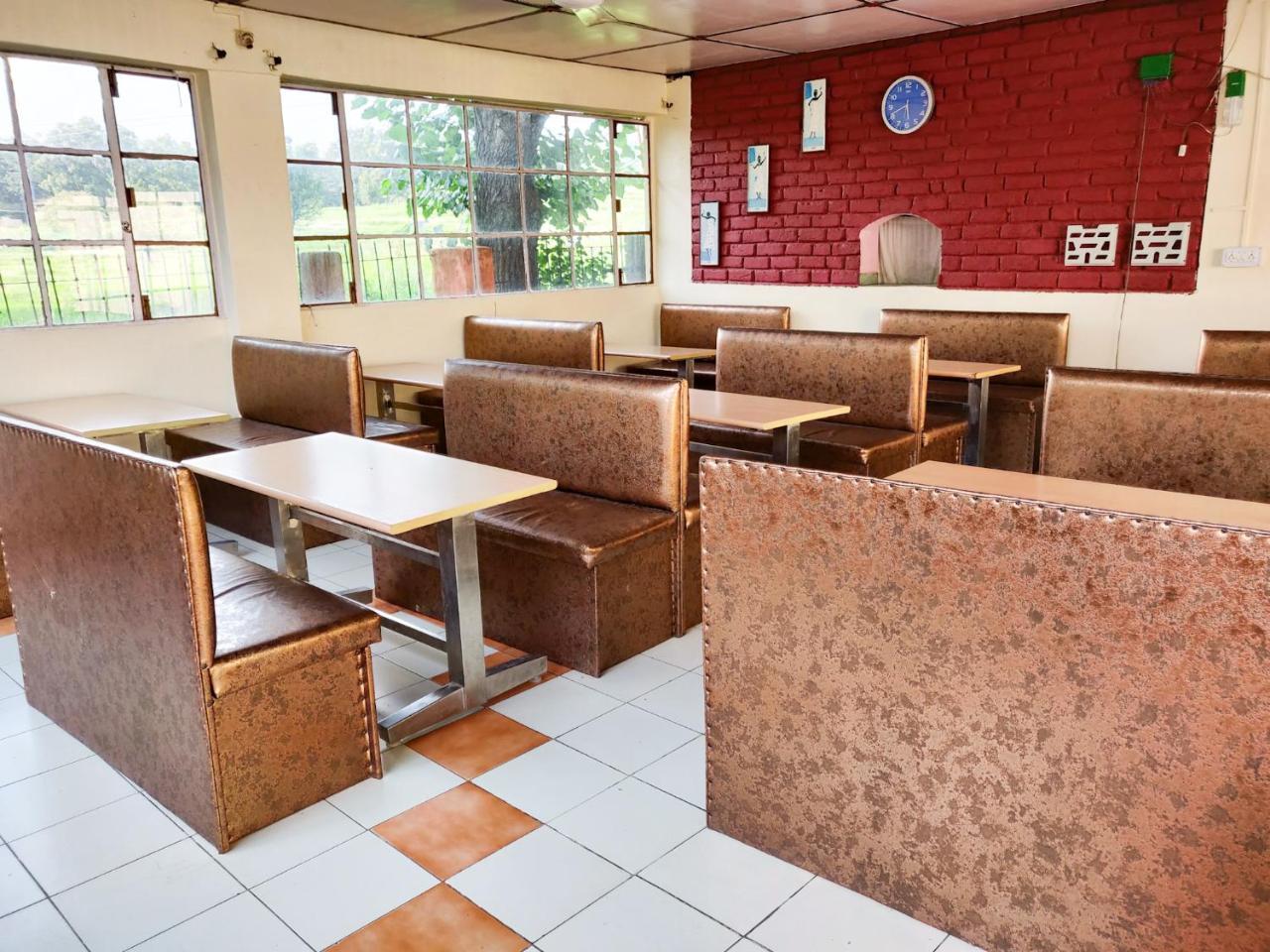 Pops Resort Palampur Luaran gambar