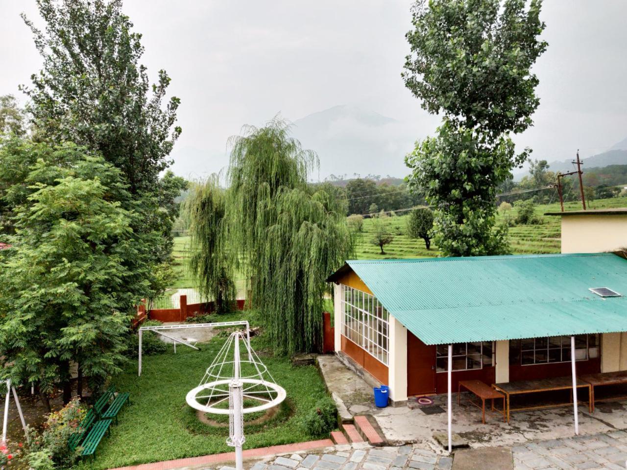 Pops Resort Palampur Luaran gambar