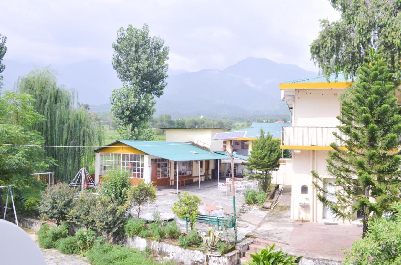 Pops Resort Palampur Luaran gambar