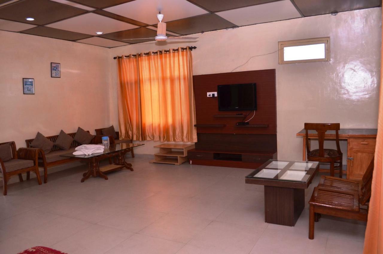 Pops Resort Palampur Luaran gambar