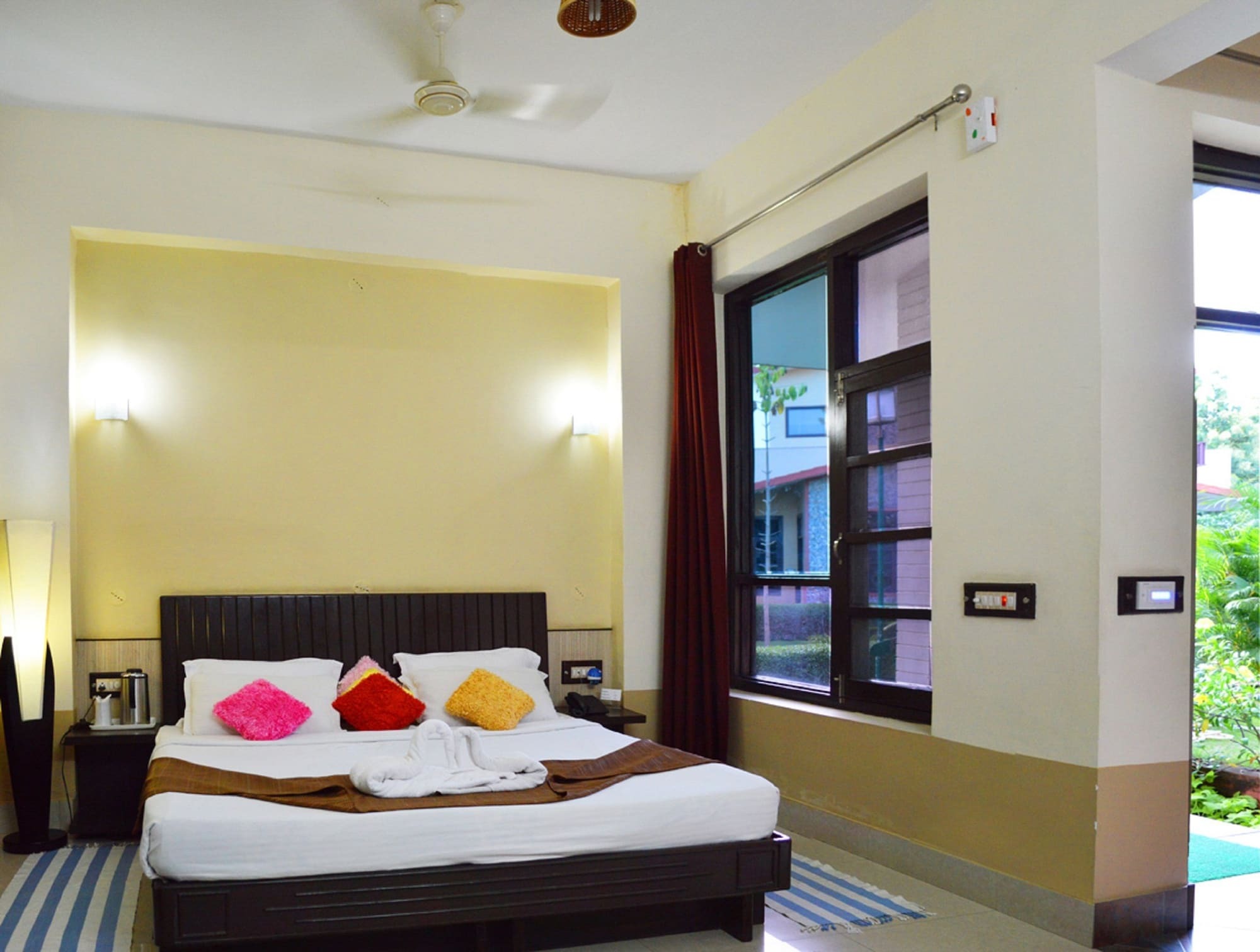 Pops Resort Palampur Luaran gambar